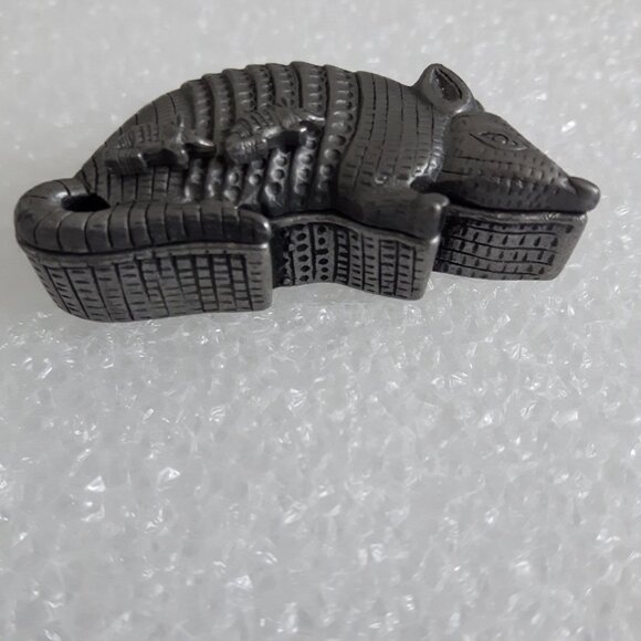 Torino Trinket Box, Pewter Armadillo Brooch With Tiny Earrings - Picture 3 of 8